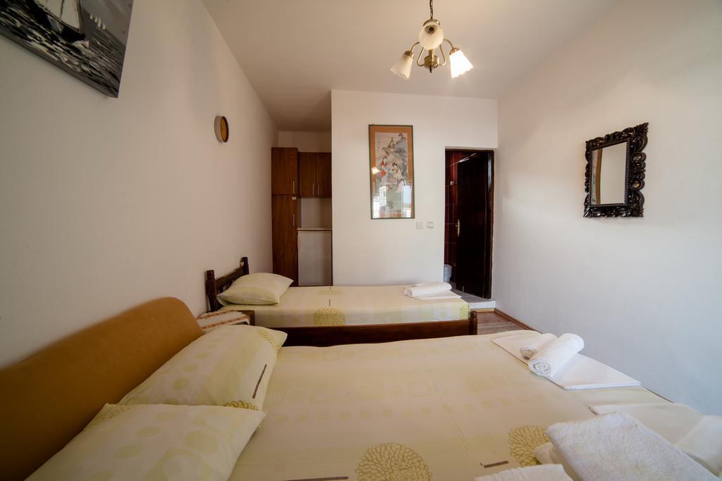 Guesthouse Sidro Ulcinj Exterior foto