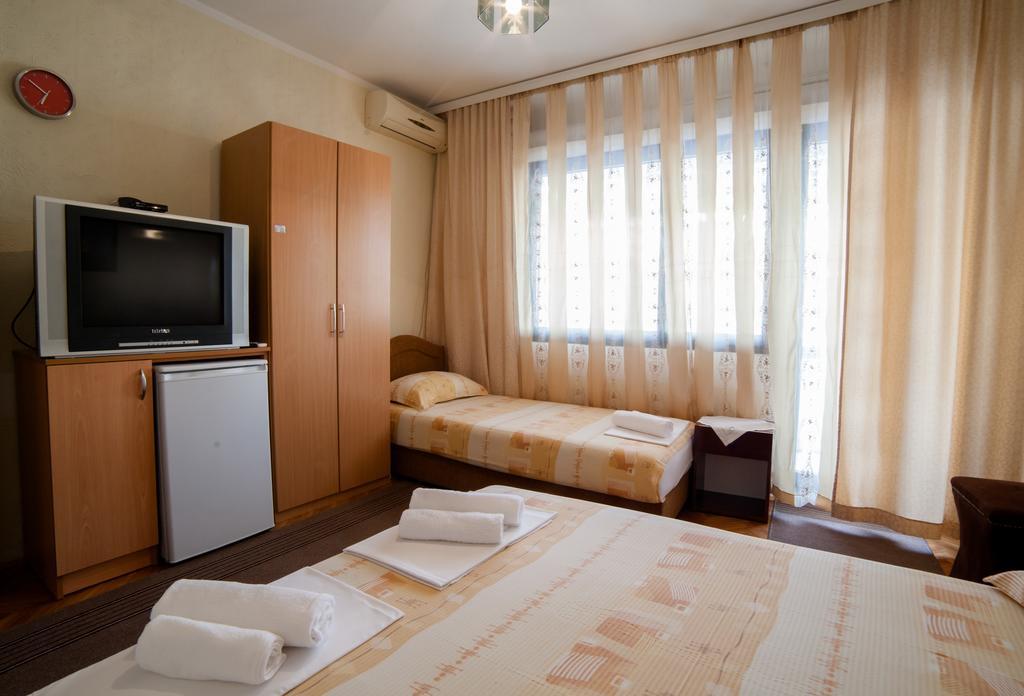 Guesthouse Sidro Ulcinj Exterior foto