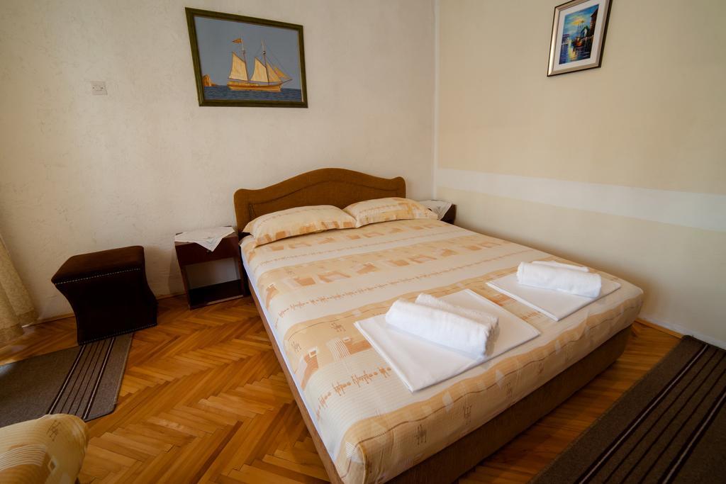 Guesthouse Sidro Ulcinj Exterior foto