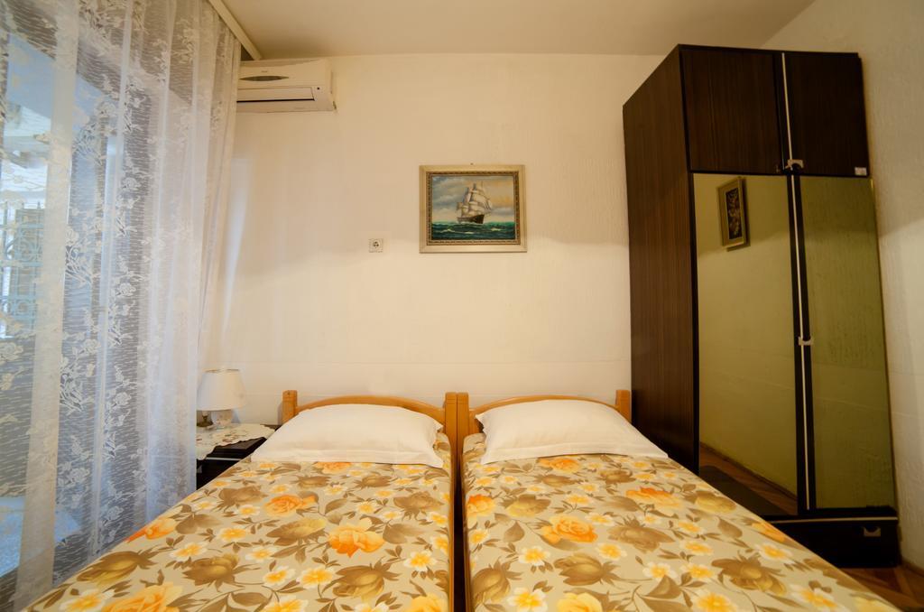 Guesthouse Sidro Ulcinj Exterior foto